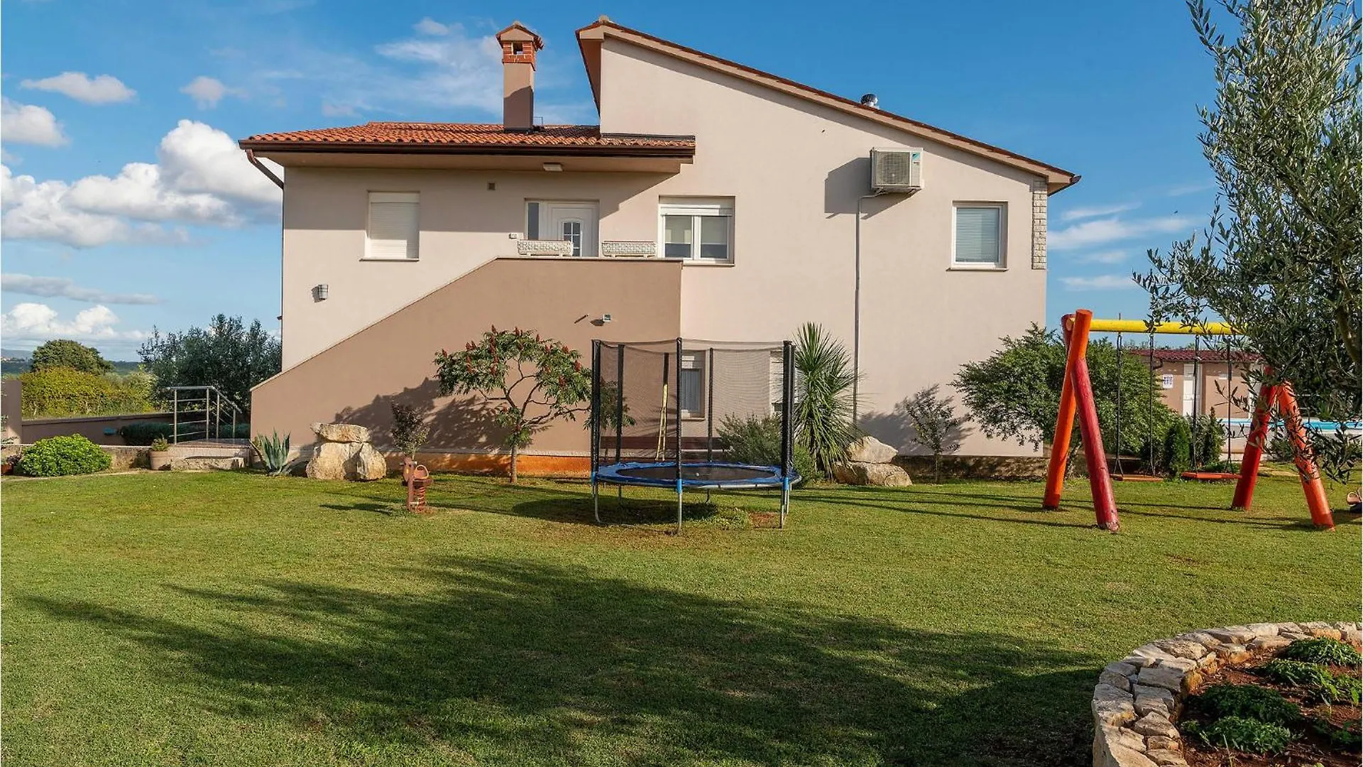 3 Bedroom Nice Apartment In Marčana Kroatien